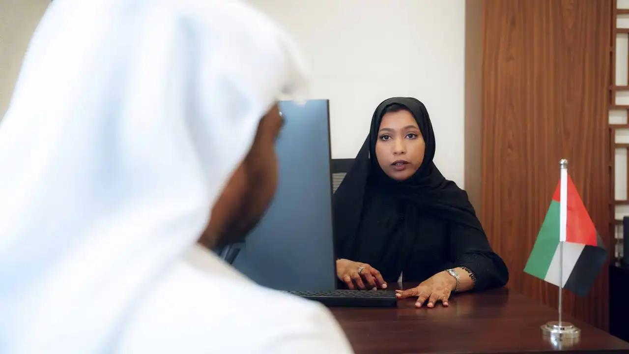 كهرباء الشارقة تخفض زمن إصدار شهادات عدم الممانعة لساعتين فقط